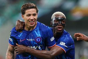 2.4亿顶级双中场！24岁恩佐+23岁凯塞多攻防结合，制霸中场斩巴黎