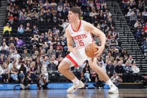 队记：谢泼德肢体语言很糟糕 不想打球还不如早点换他下去