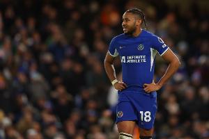 记者：蓝军提出恩昆库换费尔明被巴萨拒绝 巴萨未优先考虑恩昆库