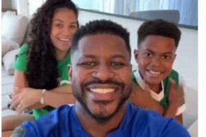 拉米雷斯社媒晒身穿切尔西球衣照片，庆祝老东家夺冠