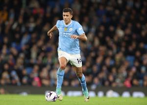 西媒：皇马认为目前市面没中场值1亿欧，若罗德里能买会立刻出手