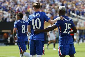 人均7年长约切尔西三核合同分别到31/32/33年，3人平均仅23岁