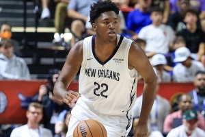 媒体人：奎因给小杨上强度但真不防守 米西防守不错但进攻几乎为0