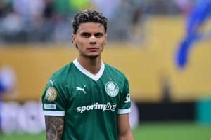 记者：本菲卡2500万欧+奖金报价罗马目标里奥斯，已达成个人协议