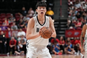 单场命中3记三分超个人CBA纪录！孔德昕：杨瀚森每场都能带来惊喜