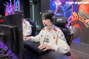 S8的霞回来了？Jackeylove操作拉满团战暴力输出 数据12-2-7