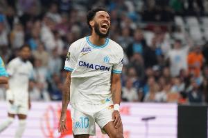 记者：奥巴梅扬将在当地时间周二晚上抵达马赛，周三安排体检