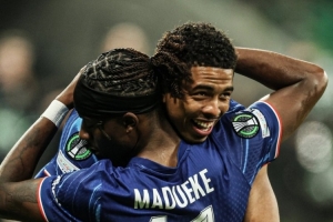 福法纳社媒调侃马杜埃凯：保护好你的脚踝，我们现在是敌人了