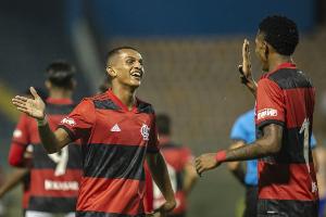 记者：罗马对韦斯利报价提高到2500万欧＋500万欧奖金，在等回复