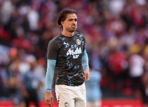 TA：尼潘新赛季将被曼城外租，格拉利什、菲利普斯难觅买家