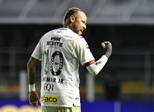 罕见若内马尔下场踢满全场，将是两年半以来首度连续3场踢满