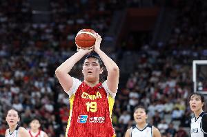 媒体人：张子宇一直在减重 降低伤病风险&扩大活动范围跟上节奏