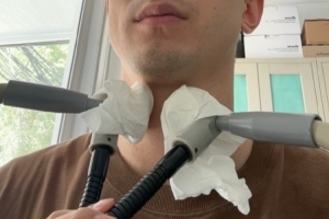 工作室晒赵继伟治嗓子图片：继伟说期待恢复俊俏的嗓音