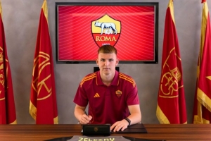官方：罗马从尤文青年队签下18岁门将泽勒兹尼，合约至2029年