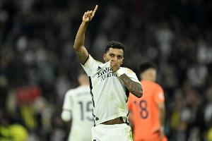 红军有意？记者：罗德里戈想先和阿隆索确定是否留队&皇马要9千万