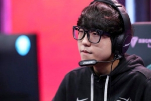 圈内人爆料BLG教练组变动：侯爷可能要负责赛训事务了 bigwei没走