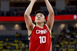 沪媒：王俊杰能突能投能抢 这种全能锋线在中国男篮已多年未见