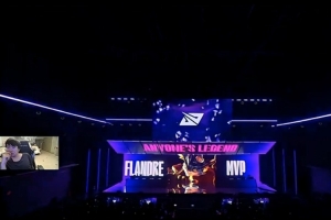 姿态：感谢Wei送的魔法书！Wei在干嘛！