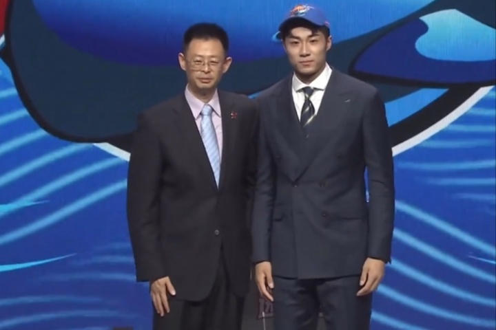 榜眼及第！四川用2号签选中太原理工大学小前锋杜智博