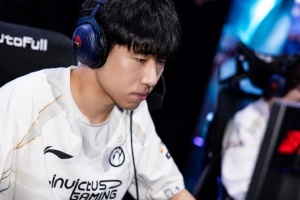 媒体人锐评iG被横扫：两场RNG的坑麻了 Gala好菜对线跟谁都对不了