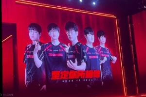 这是因爱生恨了？昨日JDG落败后粉丝现场发飙：Scout退役！