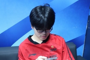 Care在干嘛？Care在发微博！Care赛后更博：打得太好了队友 care是区