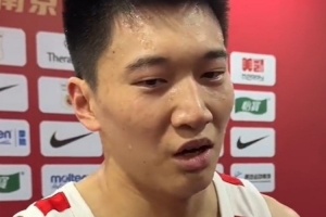 雷蒙：很感谢郭指导给机会 球队年轻化让自己感受到了青春