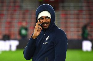 组葡萄牙套？英媒：维加被切尔西告知不在计划内，利雅得胜利有意