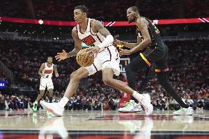 小贾：去勇士前KD是最爱的球员 我曾非常敬仰他 那事让所有人失望