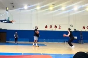 养伤也没闲着！辽篮训练师晒出赵继伟休赛期训练视频