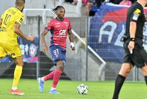 未来的法国国脚！队报：阿森纳等俱乐部有意20岁雷恩中卫雅奎特