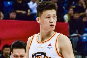 姚基金慈善赛球星名单补充：陈登星、周鹏、刘晓宇、邹雨宸在列