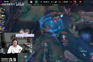 水晶哥：这一幕似曾相识啊，卡莎刚出嘎子也在天上飞