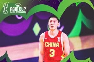 12中6砍17分！FIBA官方晒中国男篮VS印度海报 胡明轩登上封面
