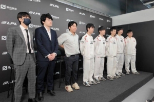 TES发布战胜AL赛事Vlog：平时要大补，比赛要猛攻！