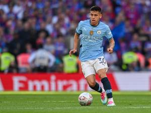 隆戈：曼城拒绝了罗马对埃切维里的报价，但球员也不想去赫罗纳