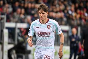 罗马诺：博洛尼亚接近签下扎诺利，转会费500万欧+100万欧奖金