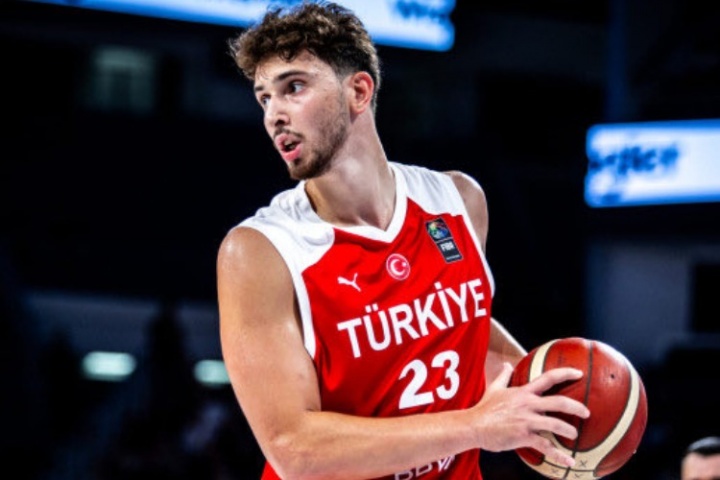 申京热身赛4中1拿4分4板 土耳其70-91惨败立陶宛