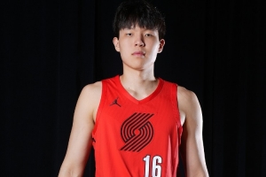 媒体人：杨瀚森在老鹰的试训时间是他接触的所有球队中第二长的