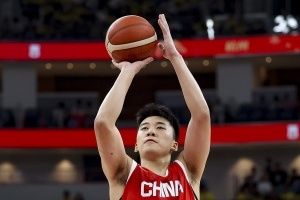 进攻很顺！中国男篮开局一度17-0 最终24-14结束首节比拼