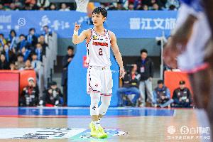 徐杰声明：女网友非法途径获取行程、偷拍、跟踪、打骚扰电话