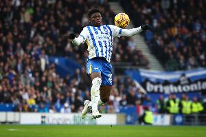 记者：今夏到目前为止，布莱顿还没有收到任何关于巴莱巴的报价