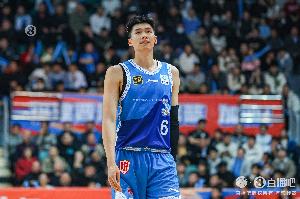 新手奶爸！晋江经济报：邹阳将在近日调整状态 重返球队参与集训