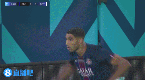 开场就送礼？开场不到1分钟阿什拉夫后场被断，波罗射门打高