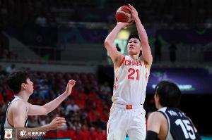 体坛周报：男篮如何逆袭新西兰？指望胡金秋爆发还需后卫复苏