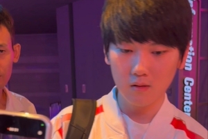 JKL喊话拳头设计师：芸阿娜挺好玩 加强一下ad吧谢谢！