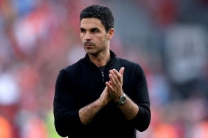 在老特拉福德球场对阵曼联的英超联赛中，阿森纳已赢下六场