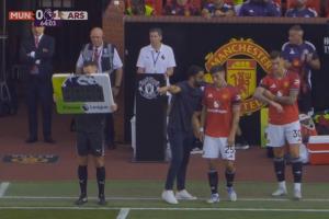 8500万欧神锋来了！塞斯科65分钟替补出场迎来曼联首秀