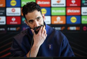 曼晚：尽管首轮输球，但曼联球员对球队取得的进步持乐观态度