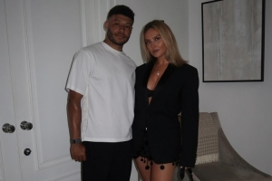 拍拖9年从未同居！张伯伦有望回归英伦，或能结束与未婚妻异地恋